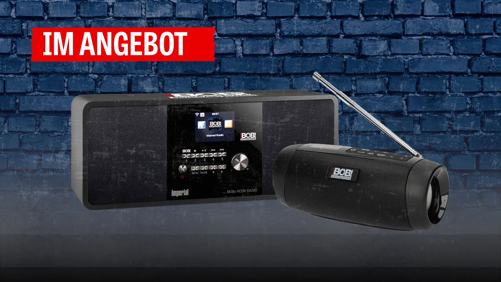 RADIO BOB! Radio und Rock Box Mini mit rotem Banner mit der Aufschrift Im Angebot