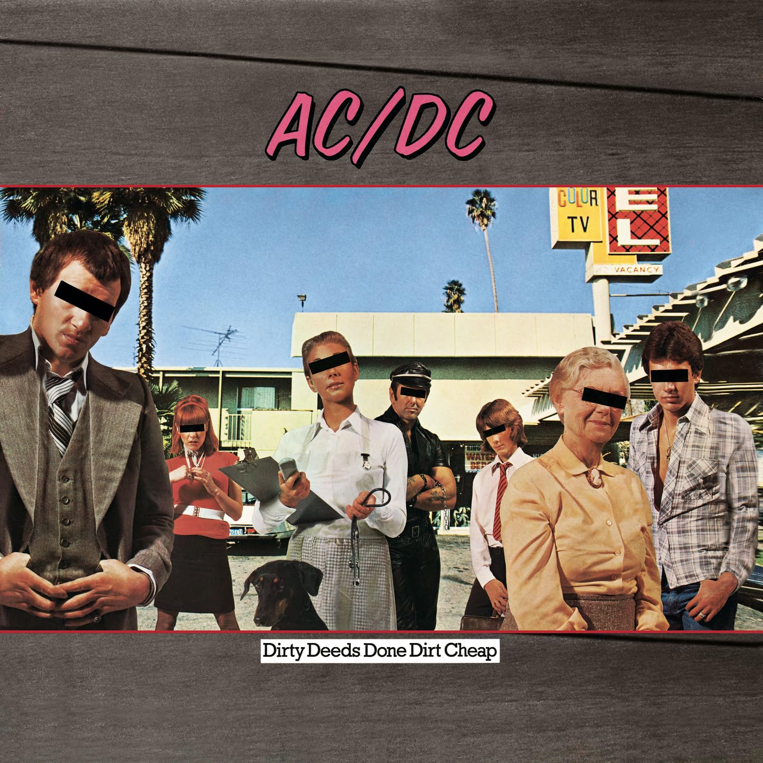 AC/DC mit "Dirty Deeds Done Dirt Cheap"