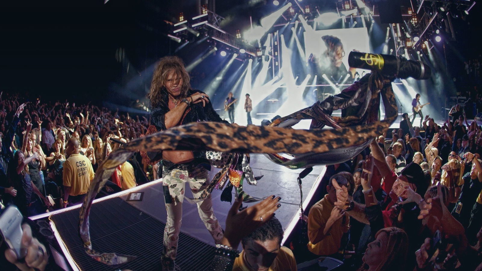 BOB_Steven Tyler_16-9.jpg