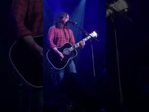 Dave Grohl , Taylor Hawkins & Rami Jaffee - The Sky Is A Neighborhood