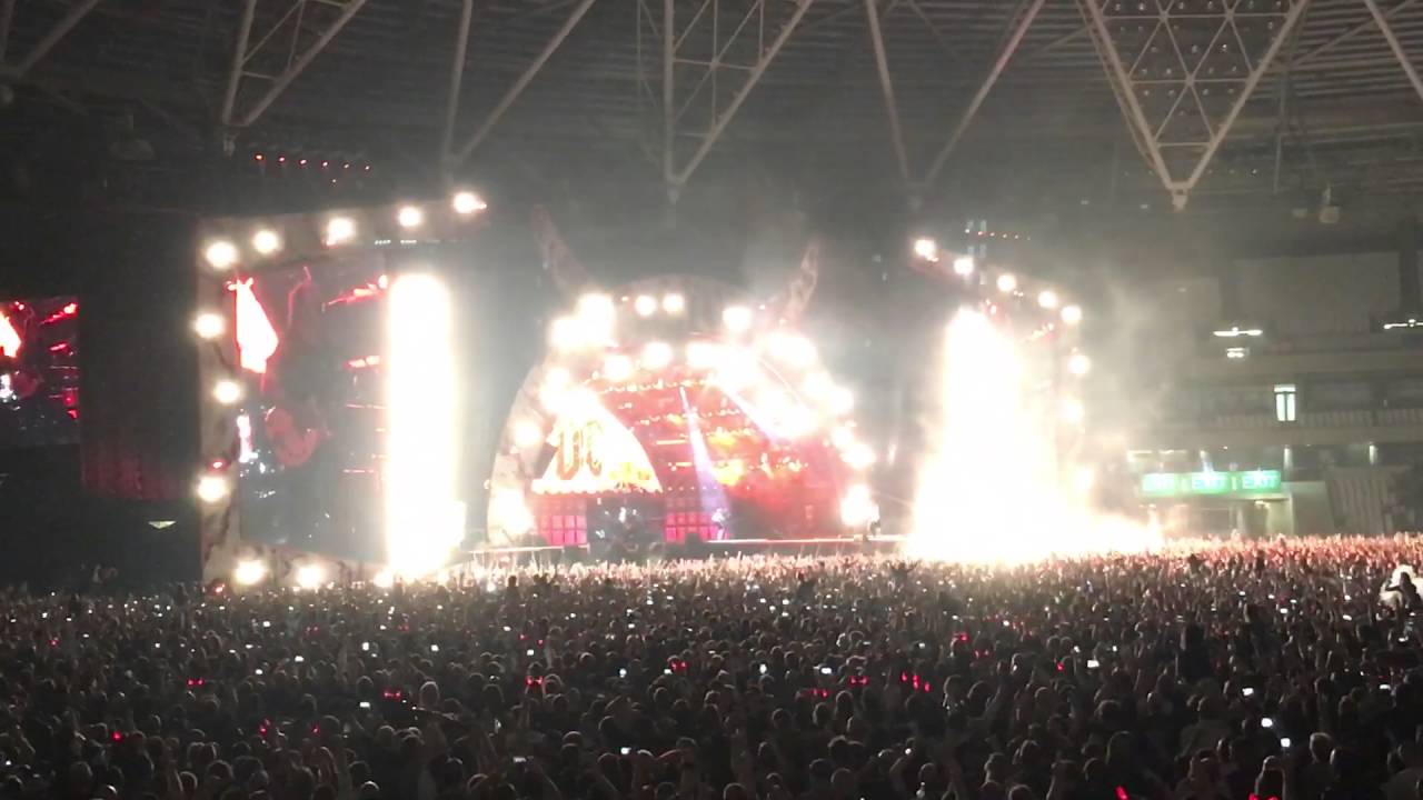 AC/DC Highway to Hell London Olympic Stadium June 2016