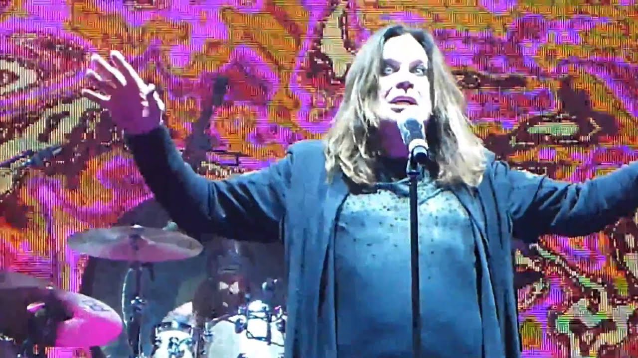 Black Sabbath "Fairies Wear Boots" Live at The Forum - Multi-cam