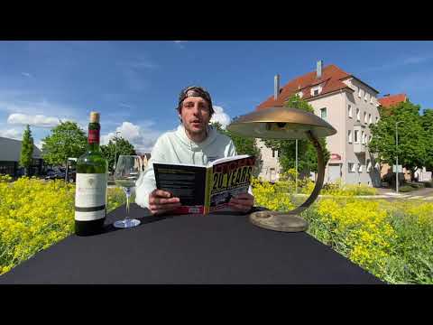 Sibbi liest aus unserem neuen Buch "ITCHY - 20 YEARS DOWN THE ROAD" - Vol.2