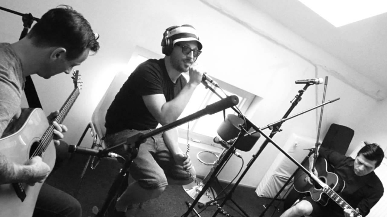 Beatsteaks - Girlfriend In A Coma (The Smiths Cover Version)